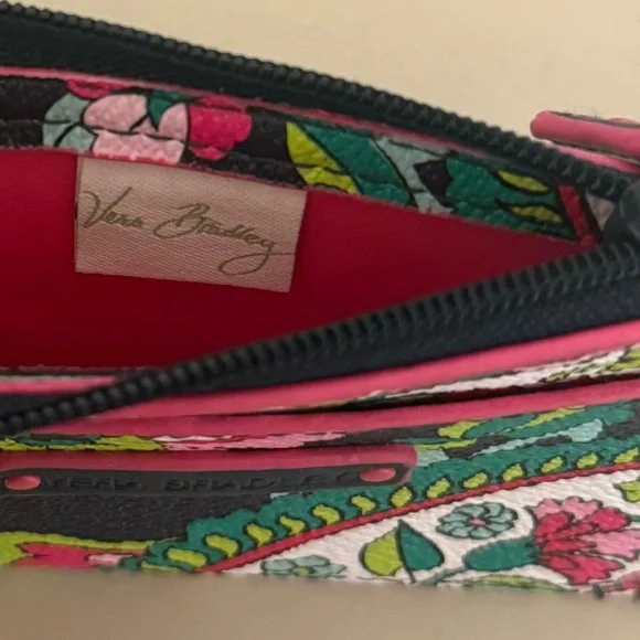 Vera Bradley Petal Paisley Slim Coin Purse Card Wallet - Retired 2014 - Mint! - Picture 7 of 8